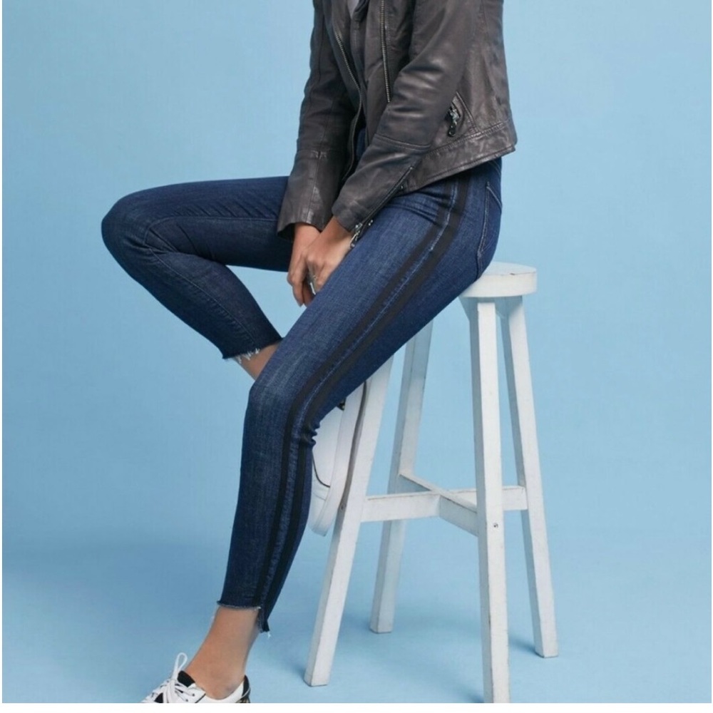 MOTHER Stunner Ankle Step Fray Sweeping Racer Jean size 27